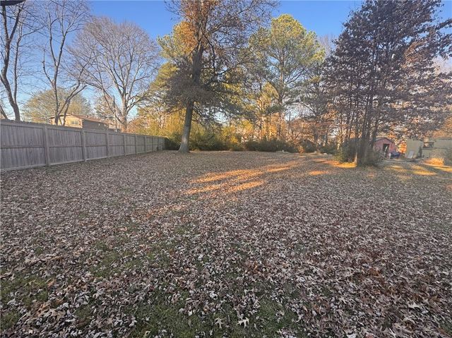 1890 Mount Olive Street, Siloam Springs, AR 72761