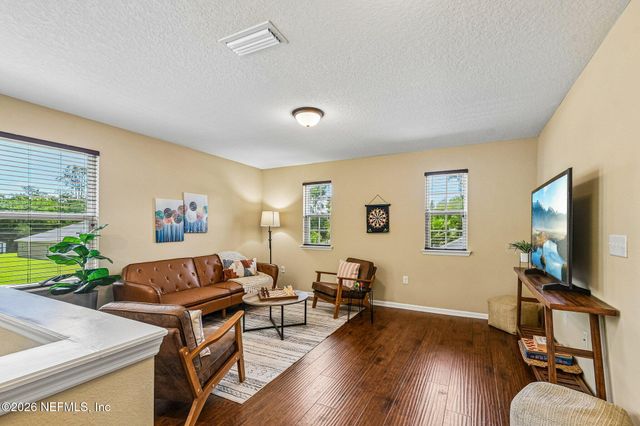 7587 FANNING Drive, Jacksonville, FL 32244