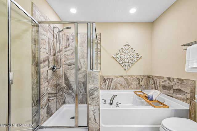 7587 FANNING Drive, Jacksonville, FL 32244
