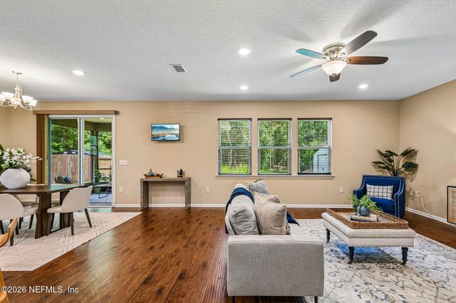 7587 FANNING Drive, Jacksonville, FL 32244