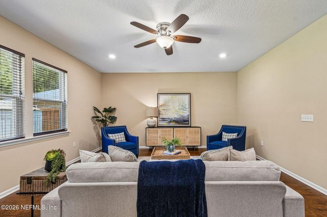 7587 FANNING Drive, Jacksonville, FL 32244