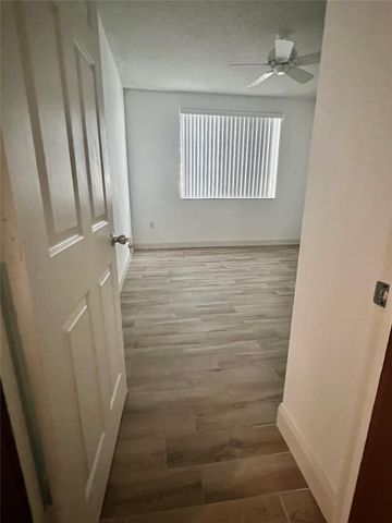 8060 N Nob Hill Rd 206, Tamarac, FL 33321