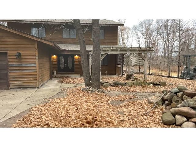 939 Lois Lane, Circle Pines, MN 55014
