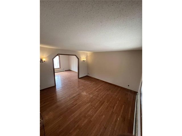 939 Lois Lane, Circle Pines, MN 55014