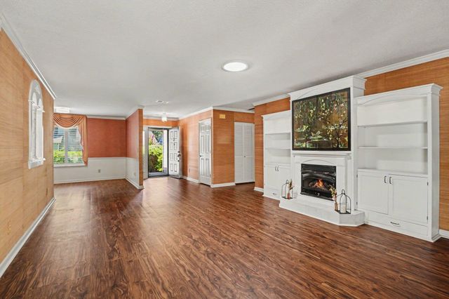 104 Hickory Dr., Conway, SC 29526