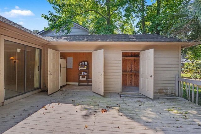 104 Hickory Dr., Conway, SC 29526