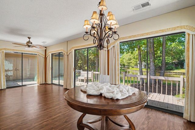 104 Hickory Dr., Conway, SC 29526