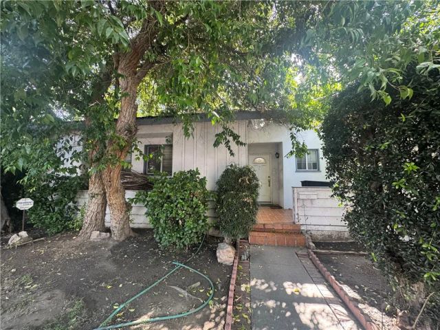8116 Willis Avenue, Panorama City, CA 91402