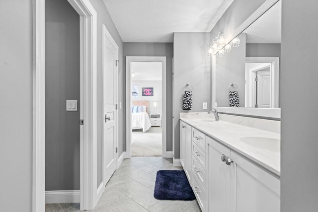 6105 Pine Grove Road, Edina, MN 55436