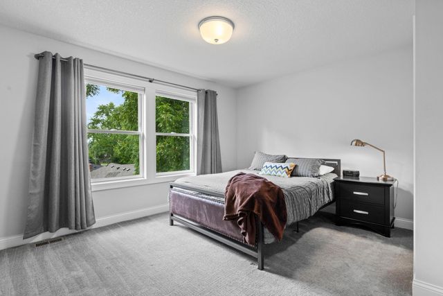 6105 Pine Grove Road, Edina, MN 55436