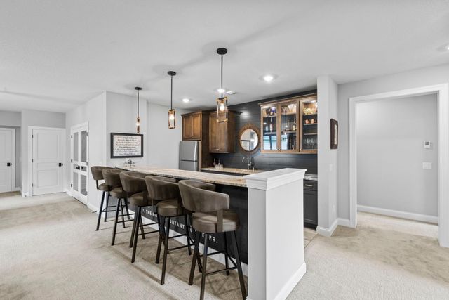 6105 Pine Grove Road, Edina, MN 55436