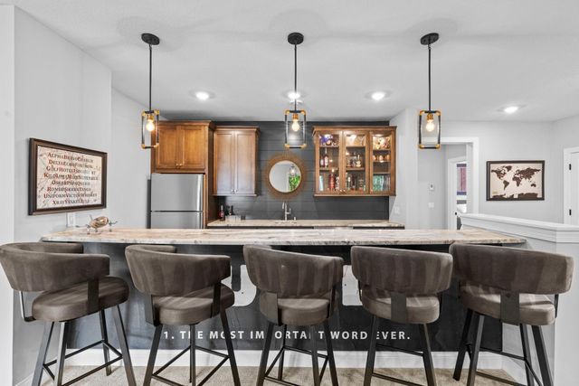 6105 Pine Grove Road, Edina, MN 55436