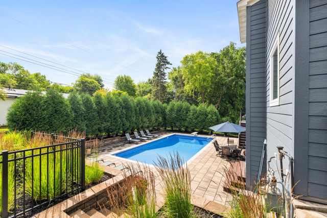 6105 Pine Grove Road, Edina, MN 55436