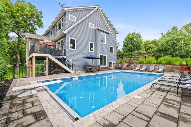 6105 Pine Grove Road, Edina, MN 55436