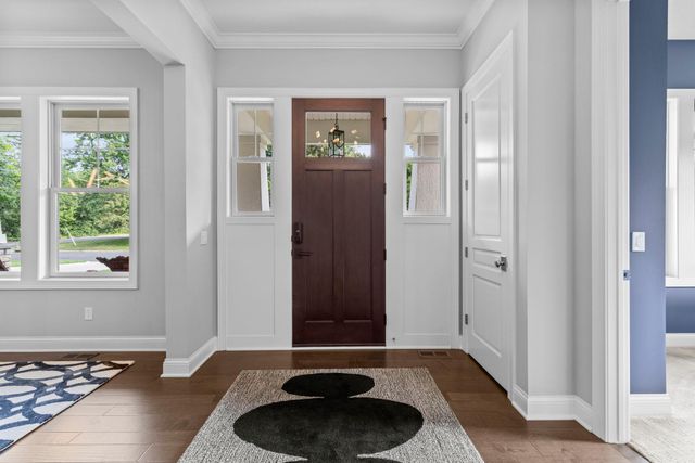 6105 Pine Grove Road, Edina, MN 55436