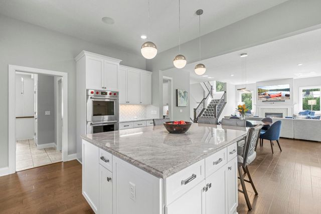 6105 Pine Grove Road, Edina, MN 55436