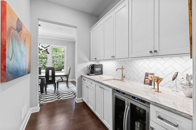6105 Pine Grove Road, Edina, MN 55436