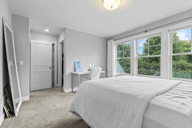 6105 Pine Grove Road, Edina, MN 55436
