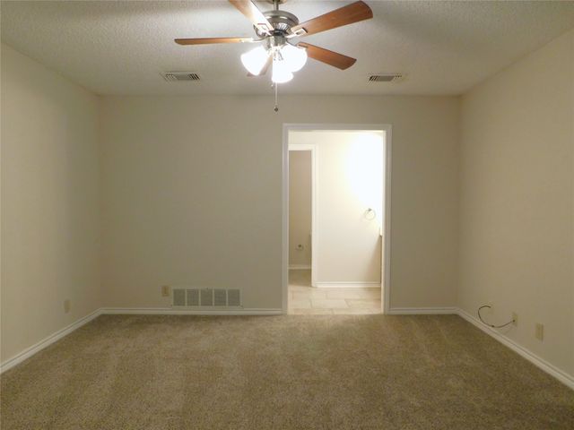 2204 Canterbury Court, Denton, TX 76205