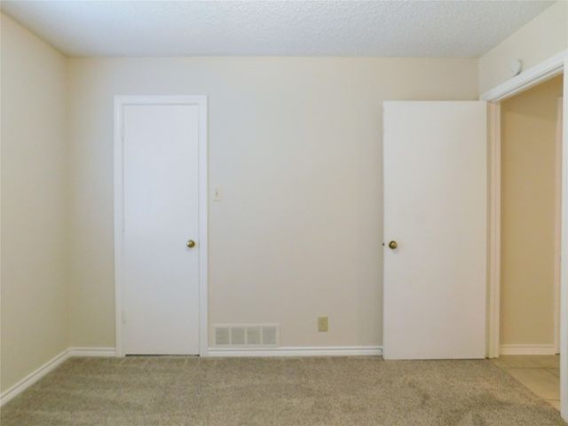 2204 Canterbury Court, Denton, TX 76205