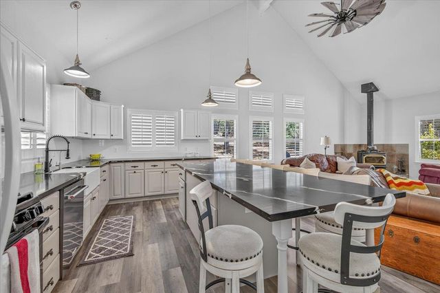 31489 Gold Nugget Lane, Auberry, CA 93602