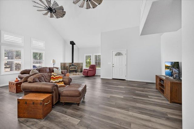 31489 Gold Nugget Lane, Auberry, CA 93602