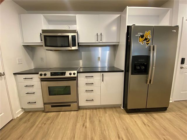 390 17th Street NW 2011, Atlanta, GA 30363