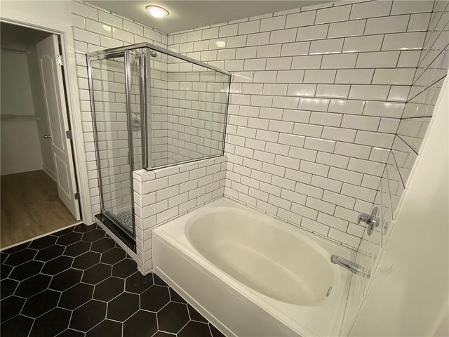 390 17th Street NW 2011, Atlanta, GA 30363