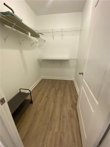 390 17th Street NW 2011, Atlanta, GA 30363