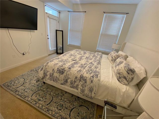 390 17th Street NW 2011, Atlanta, GA 30363