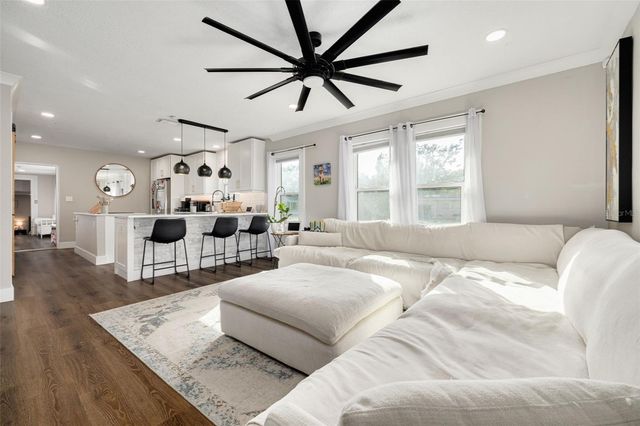 3662 5TH AVENUE S, St Petersburg, FL 33711