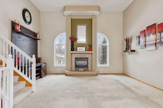 10500 Chestnut Circle N, Champlin, MN 55316