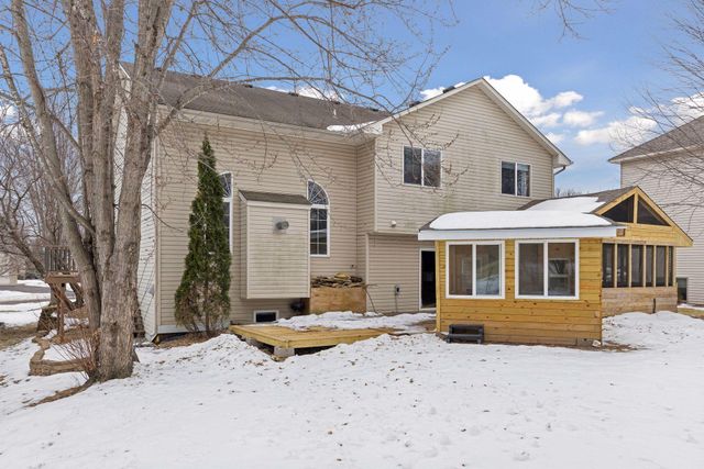 10500 Chestnut Circle N, Champlin, MN 55316