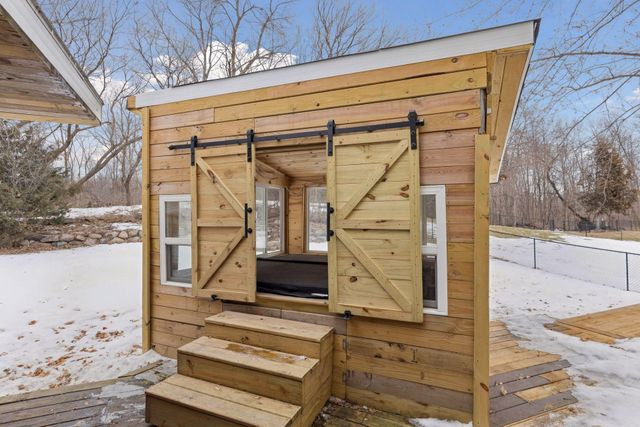 10500 Chestnut Circle N, Champlin, MN 55316