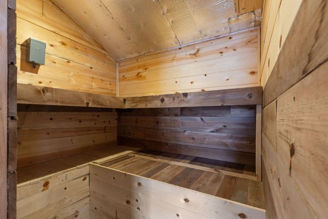 10500 Chestnut Circle N, Champlin, MN 55316