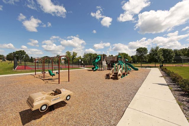 10500 Chestnut Circle N, Champlin, MN 55316