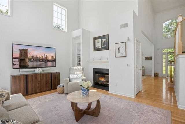 14 Old Warson Ct, Montgomery Twp., NJ 08558
