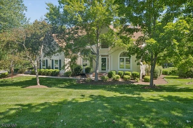 14 Old Warson Ct, Montgomery Twp., NJ 08558