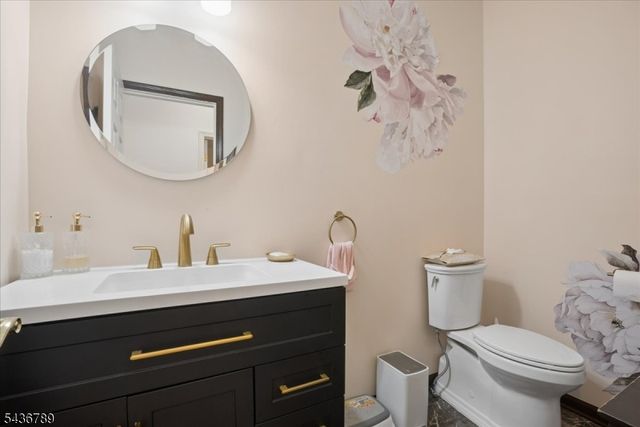 14 Old Warson Ct, Montgomery Twp., NJ 08558