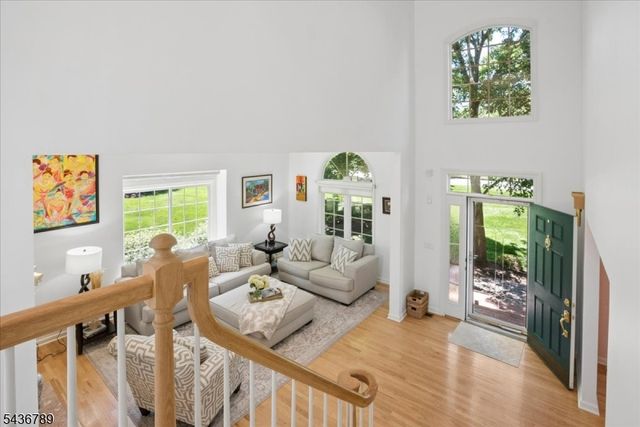 14 Old Warson Ct, Montgomery Twp., NJ 08558
