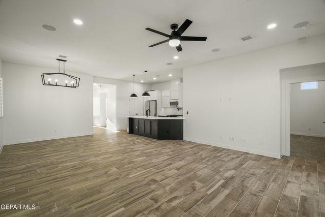 713 Paseo Del Agua Street, Horizon City, TX 79928
