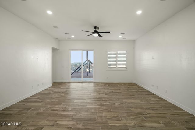 713 Paseo Del Agua Street, Horizon City, TX 79928