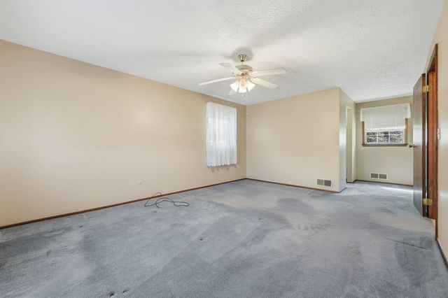 1608 Tamarack Drive, Shaler, PA 15101