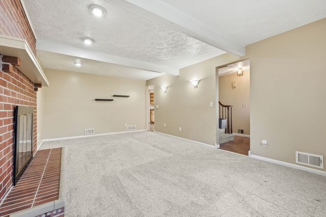 1608 Tamarack Drive, Shaler, PA 15101