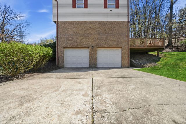 1608 Tamarack Drive, Shaler, PA 15101