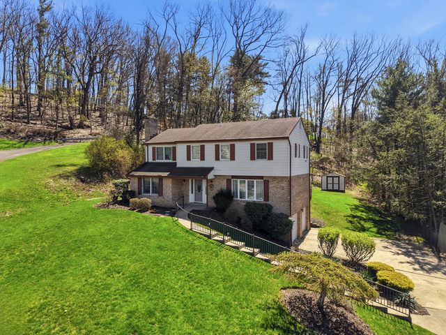 1608 Tamarack Drive, Shaler, PA 15101