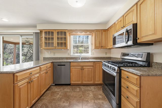 1608 Tamarack Drive, Shaler, PA 15101