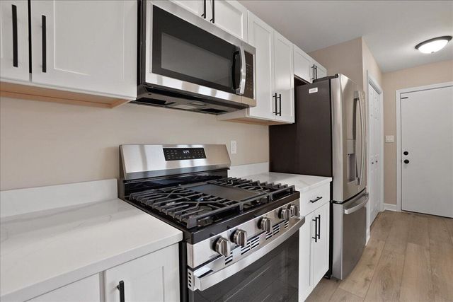 948 Cornwallis Lane, Munster, IN 46321