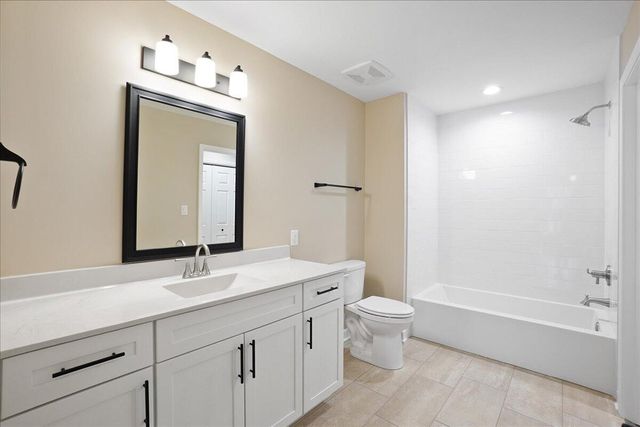 948 Cornwallis Lane, Munster, IN 46321