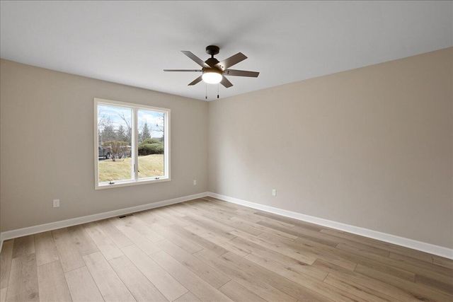 948 Cornwallis Lane, Munster, IN 46321